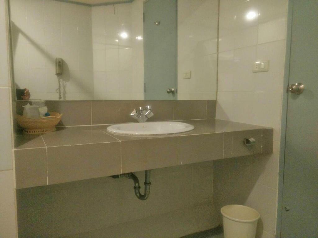מלון Phuket Sinthavee מראה חיצוני תמונה